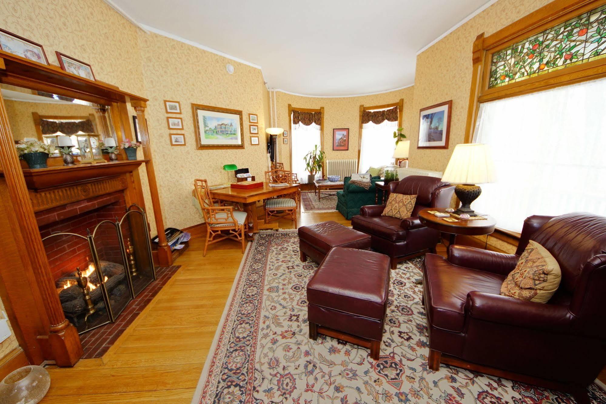Limerock Inn 록랜드 외부 사진